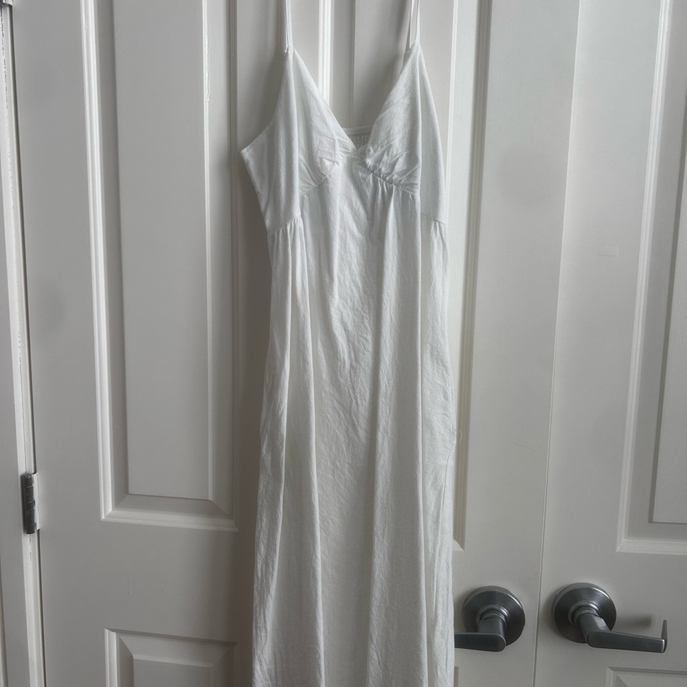 Elegant Maxi White Dress